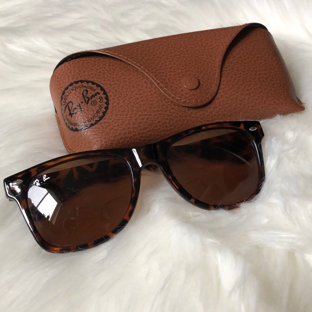Ray-Ban Wayfarer Sunglasses